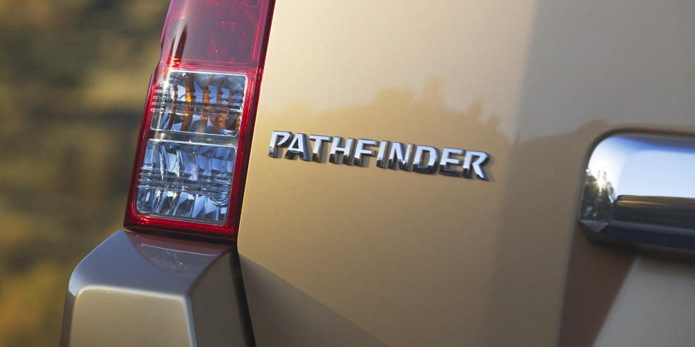2005 Nissan Pathfinder Blinking Che